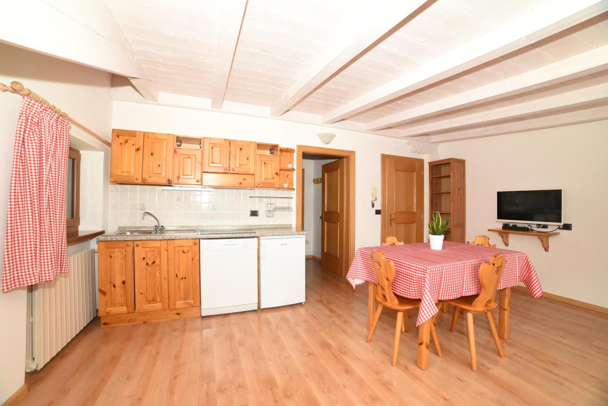 Cesa Mandi E Miky Apartment Canazei Exterior photo